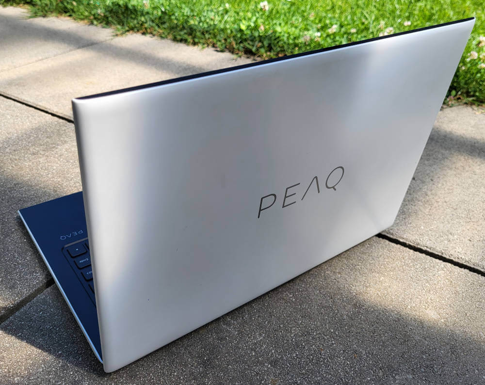 PEAQ Laptop